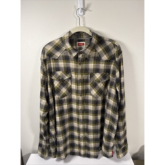 Wrangler Other - Wrangler Men's Green Plaid Flannel Shirt Button Up L/S XL U1
